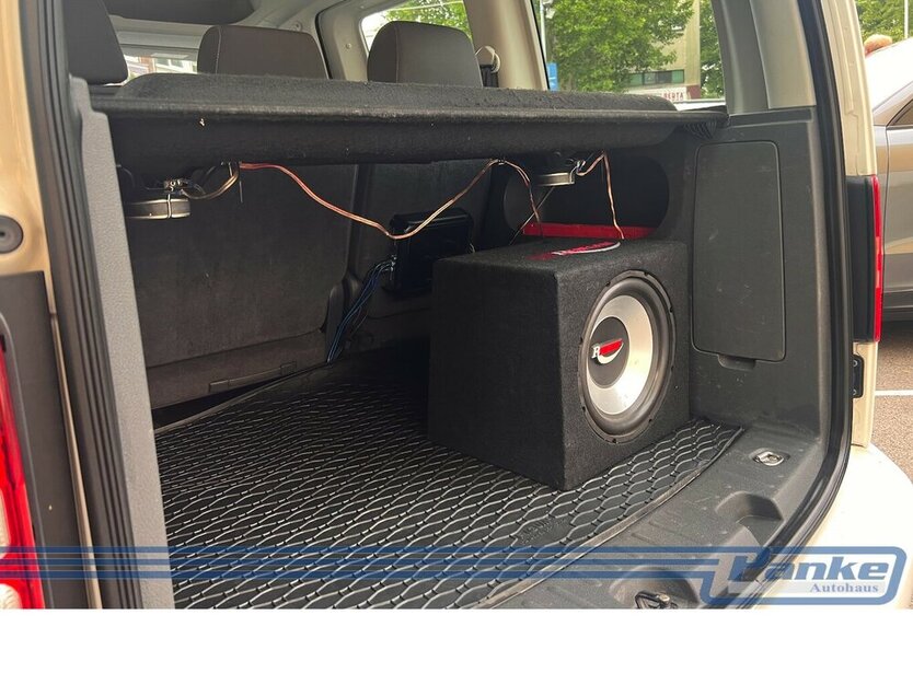 VW Caddy 1.2 TSI Soccer Trendline*5Sitzer*RFK*CarPl 182.093 km 7.480 € Berlin 13187