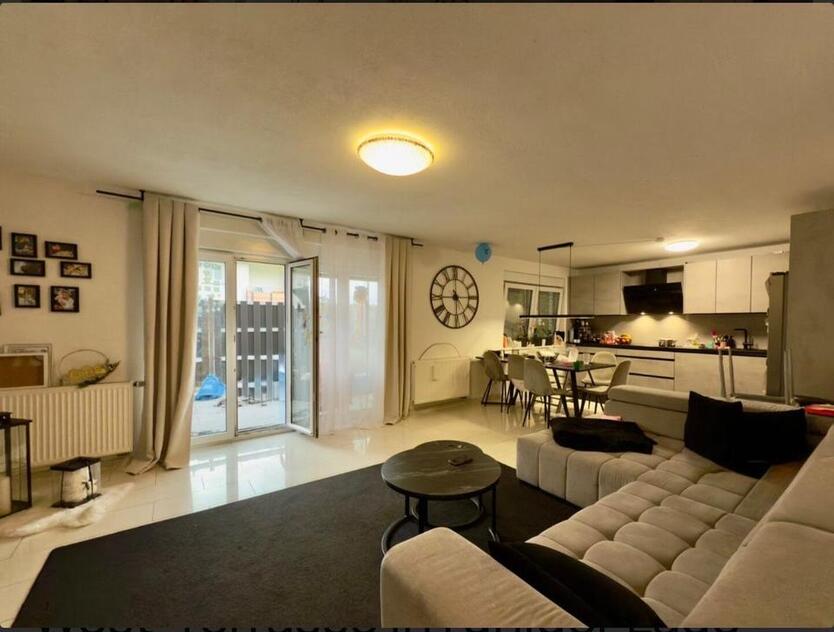 Stilvolle 4 Zimmer EG Wohnung in Zuffenhausen