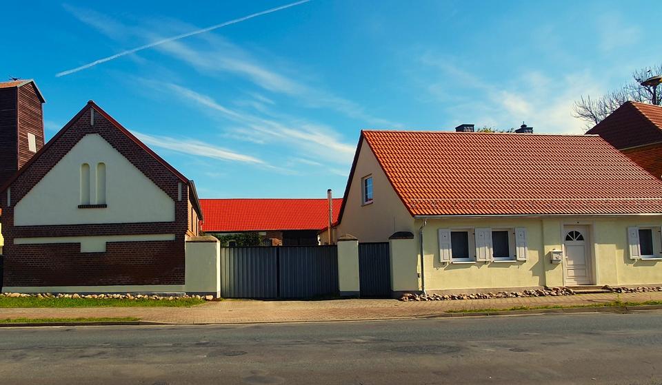 Dachgeschoßwohnung Ziesar - 2 Zimmer, 61 m&sup2;, 380&euro; | Angebot:24744105