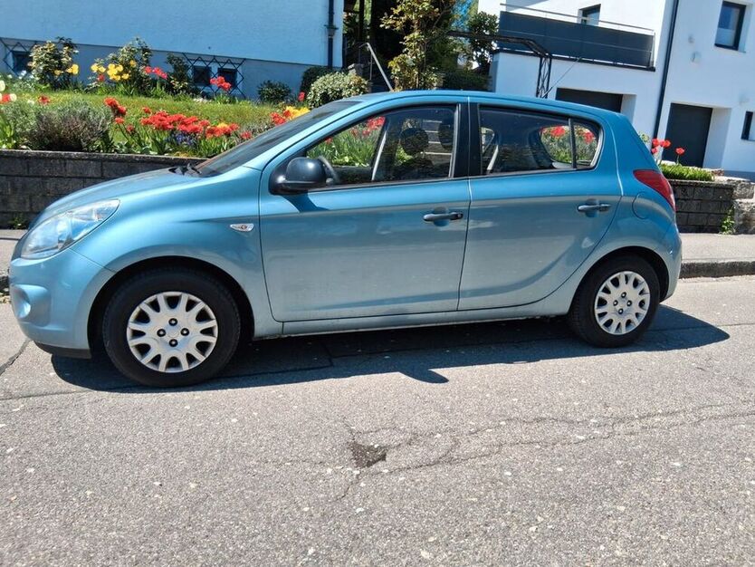 i20