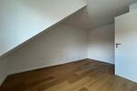 Dachgeschoßwohnung Karlsruhe Neureut - 4 Zimmer, 70 m&sup2;, 1.300&euro; | Angebot:25959537
