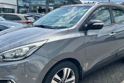 Hyundai ix35 192.000 km 8.700 &euro; Marl 45772