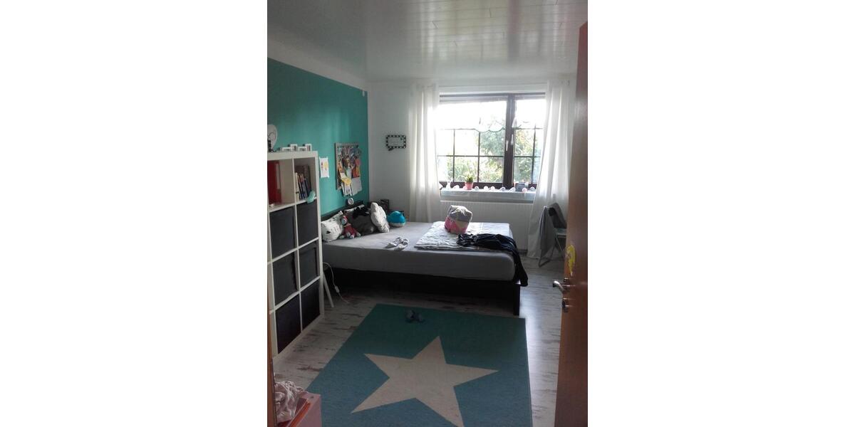 Erdgeschoßwohnung Mittelangeln - 6 Zimmer, 250 m&sup2;, 1.400&euro; | Angebot:26213167