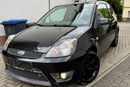 Ford Fiesta 147.118 km 3.180 &euro; Bergisch Gladbach 51469