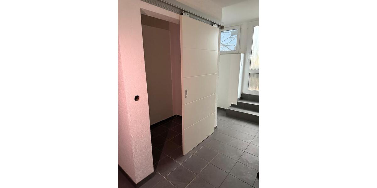 Schöne helle 2 Zimmer Einliegerwohnung, Zentrale Lage 2 zimmer