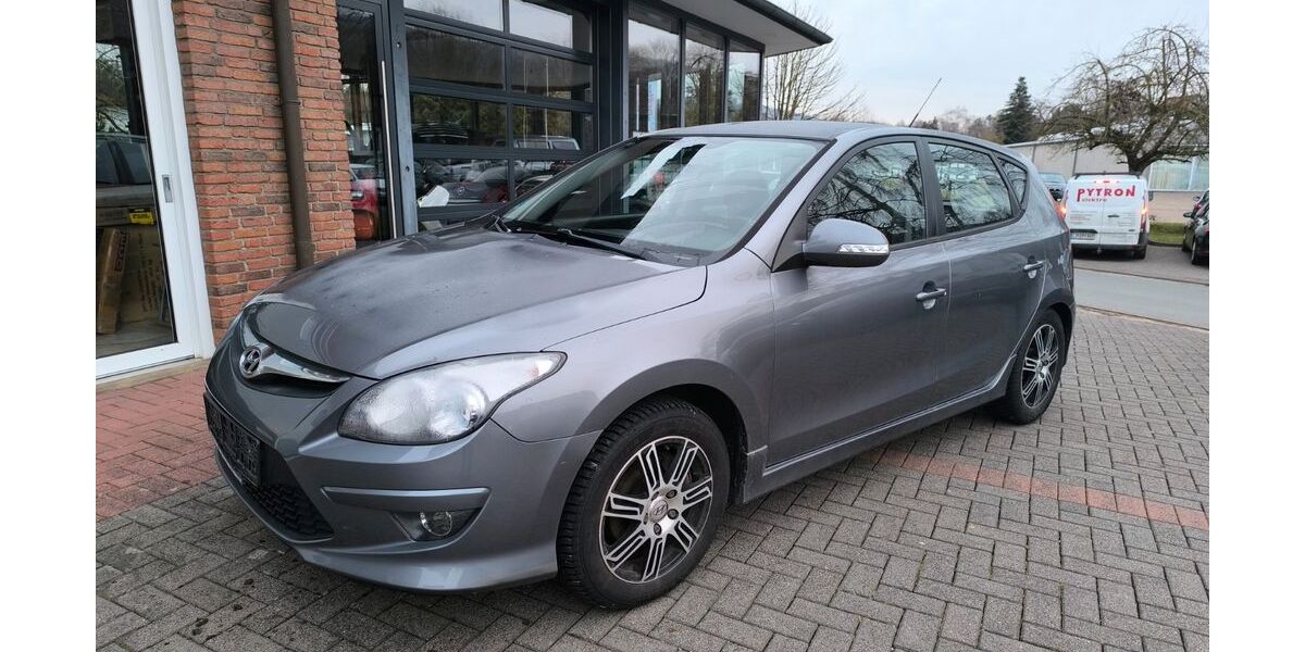 Hyundai i30 187.000 km 3.500 &euro; Lügde 32676