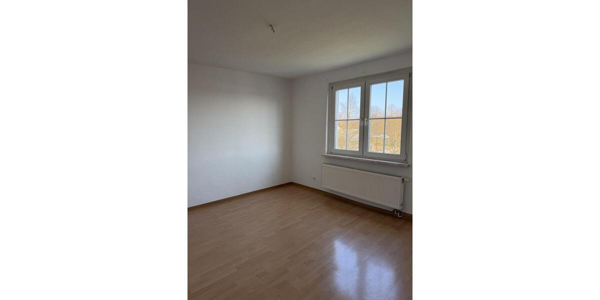 Dachgeschoßwohnung Kalbe (Milde) - 3 Zimmer, 58 m&sup2;, 300&euro; | Angebot:25850330