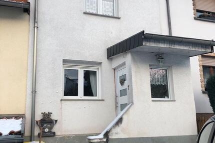 Haus Püttlingen - 4 Zimmer, 100 m&sup2;, 135.000&euro; | Angebot:25365257