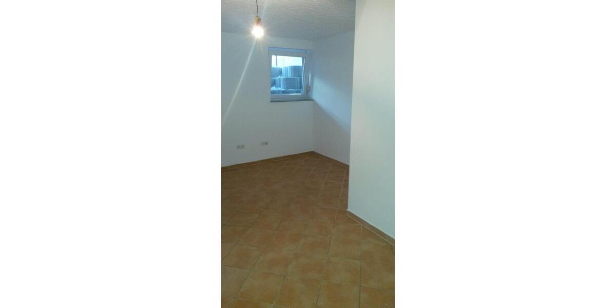 Etagenwohnung Philippsburg - 2 Zimmer, 48 m&sup2;, 700&euro; | Angebot:25418043