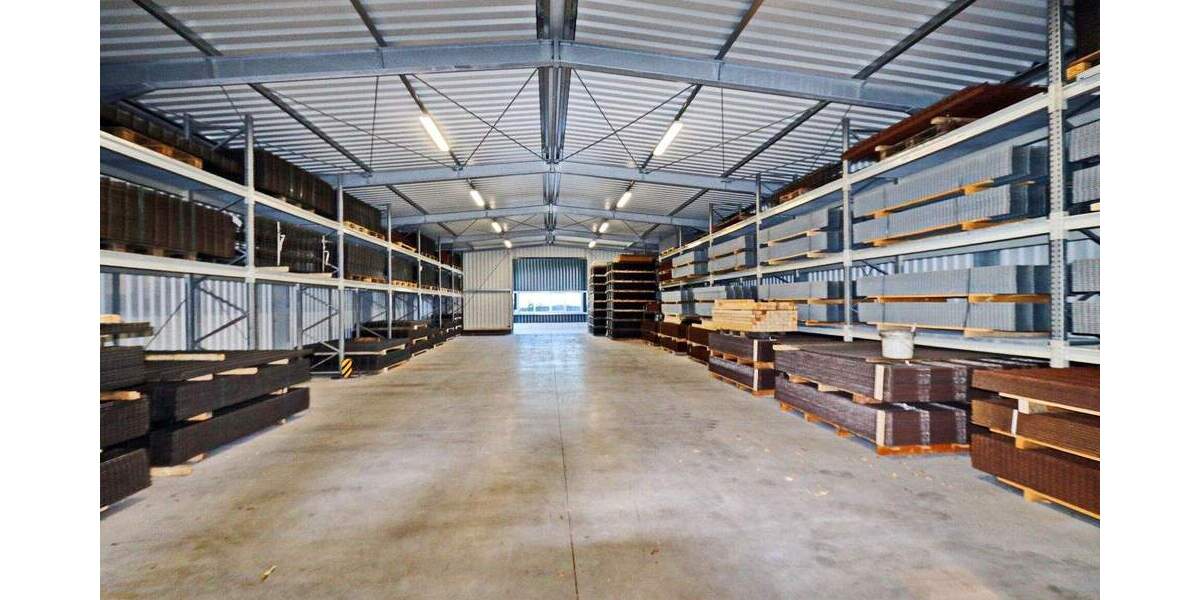 Vielseitig nutzbares Gewerbeanwesen in 33154 Salzkotten | High End Büro, Produktion, Logistik und Ausstellungshalle zimmer