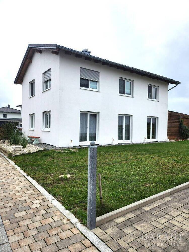 Exklusives Einfamilienhaus in Wallersdorf
