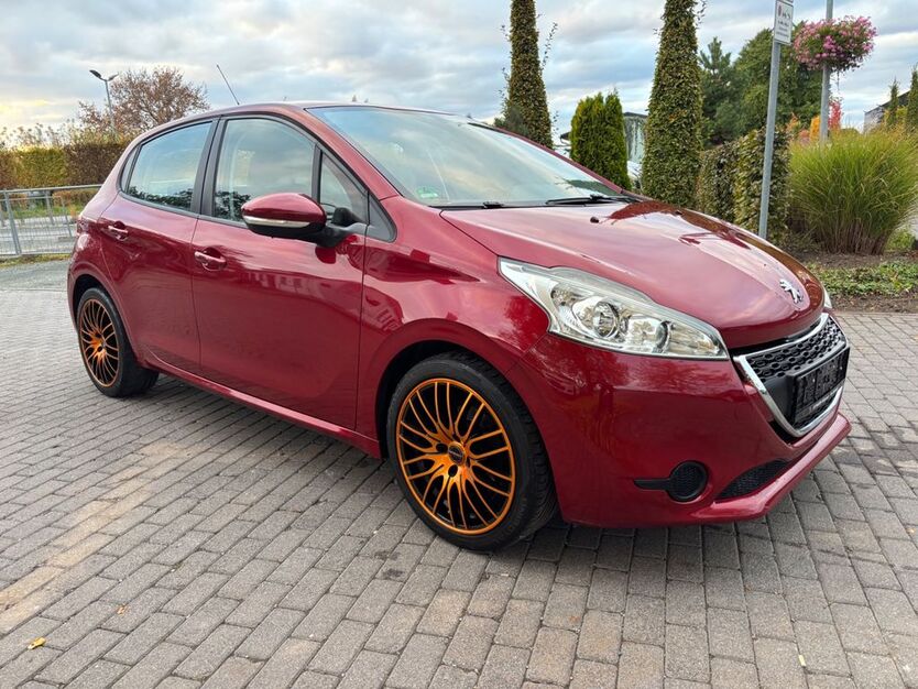 Peugeot 208 136.000 km 4.700 € Erfurt 99085