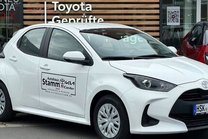 Toyota Yaris 2.000 km 25.990 &euro; Arnsberg-Neheim 59755