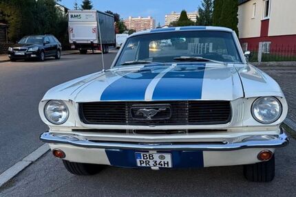 Ford Mustang 60.000 km 31.500 &euro; Kaufbeuren 87600