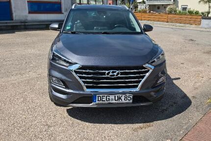 Hyundai TUCSON 51.000 km 18.600 &euro; Osterhofen 94486