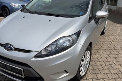 Ford Fiesta 93.000 km 5.900 &euro; Wehr 79664