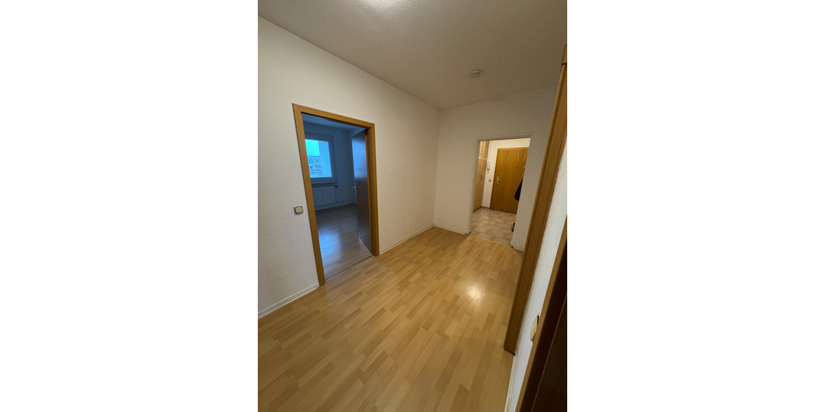 Wohnen auf Zeit Neubrandenburg - 5 Zimmer, 150 m&sup2;, 365&euro; | Angebot:25137078