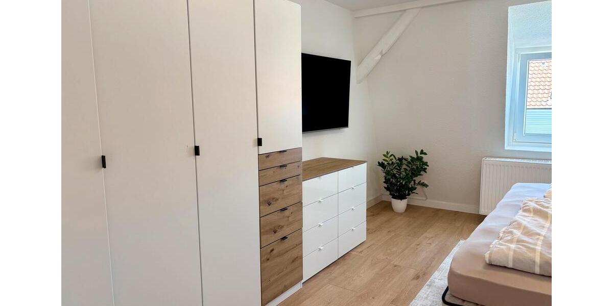 Dachgeschoßwohnung Blomberg - 3 Zimmer, 92 m&sup2;, 185.000&euro; | Angebot:27073240