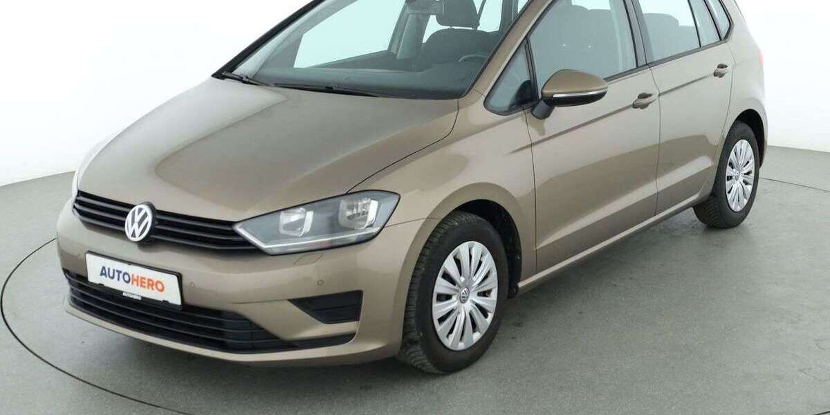 VW Golf Sportsvan 102.183 km 10.700 &euro; Frankfurt am Main 65936