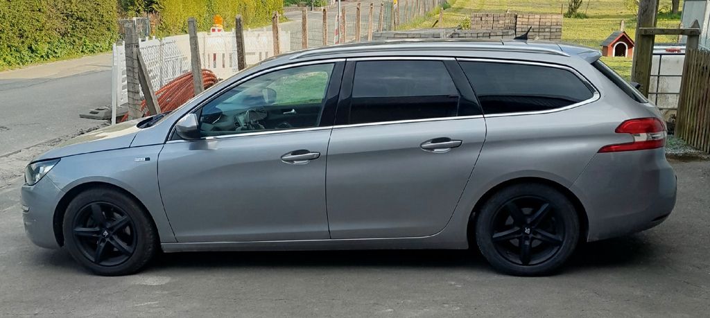 Peugeot 308 225.000 km 5.200 &euro; Brilon 59929