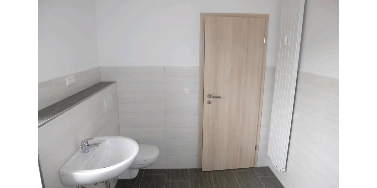 Etagenwohnung Rudolstadt - 2 Zimmer, 62 m&sup2;, 390&euro; | Angebot:25636084