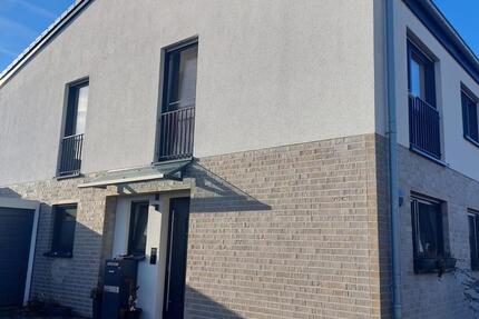 Haus Kevelaer - 5 Zimmer, 145 m&sup2;, 1.750&euro; | Angebot:25545219