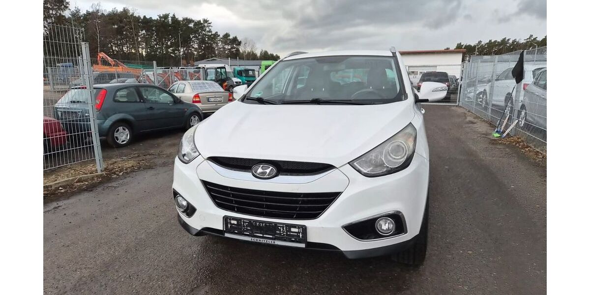 Hyundai ix35 200.000 km 5.999 &euro; Fürstenwalde / Spree 15517