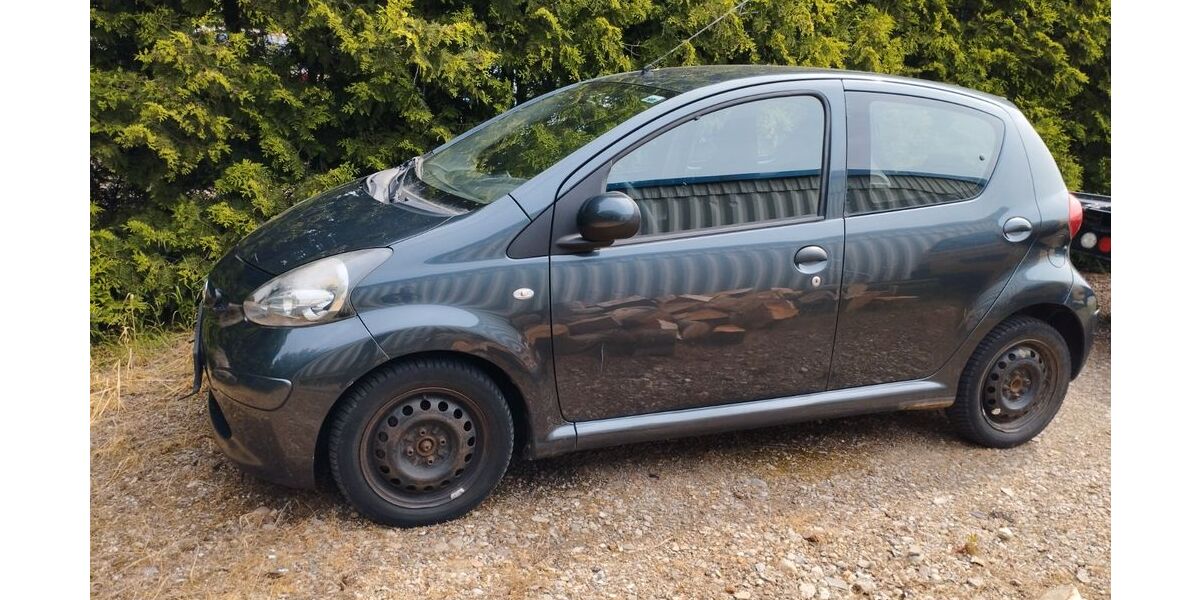 Toyota Aygo (X) 320.000 km 600 &euro; Neubrandenburg 17034