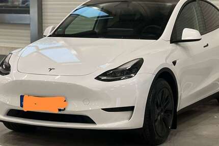 Tesla Model Y 23.000 km 36.455 &euro; Frankfurt am Main 65931