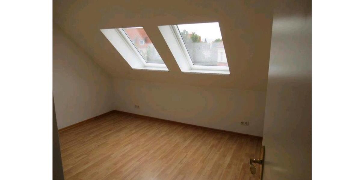 Dachgeschoßwohnung Zwickau Zwickau-West - 3 Zimmer, 62 m&sup2;, 72.000&euro; | Angebot:26150551