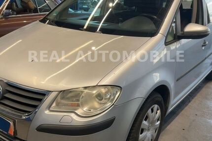 VW Touran 204.000 km 5.900 &euro; Frankfurt am Main 65933