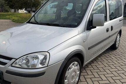 Opel Combo 162.600 km 3.999 &euro; Bitterfeld 06749