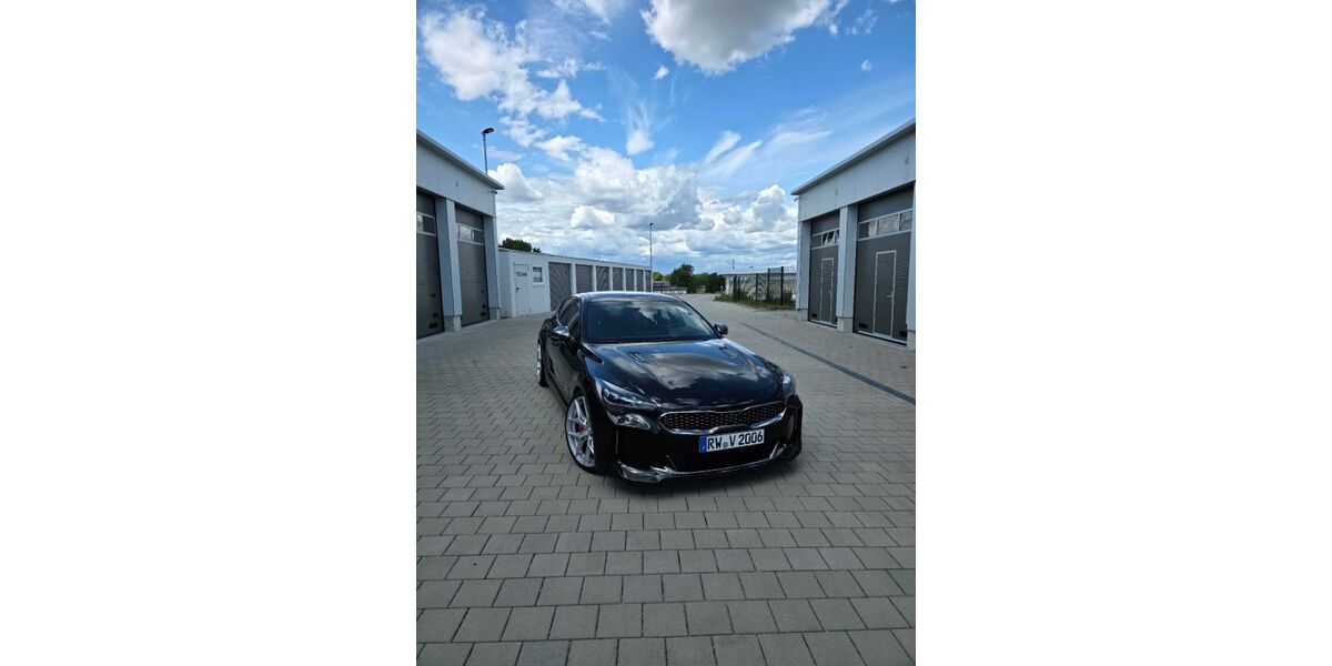 Kia Stinger 58.331 km 42.800 &euro; Dornhan 72175