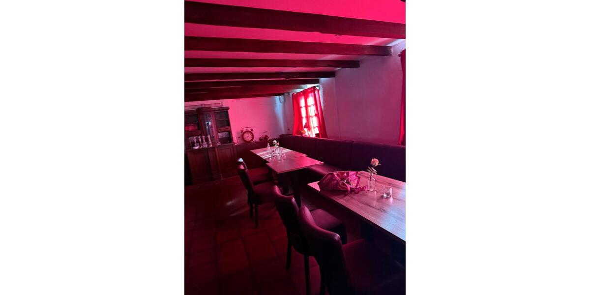Erdgeschoßwohnung Solingen Höhscheid - 9 Zimmer, 309 m&sup2;, 210.000&euro; | Angebot:26621221