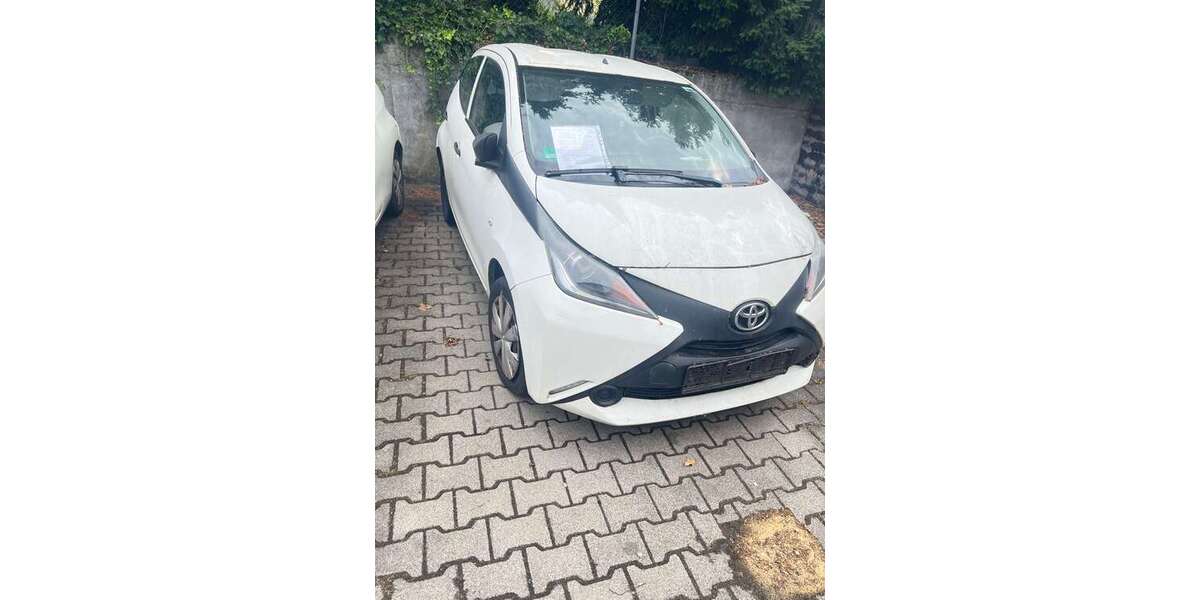 Toyota Aygo 230.000 km 2.500 &euro; Frankfurt am Main, Stadt 60438