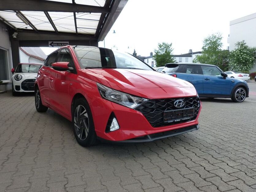 i20