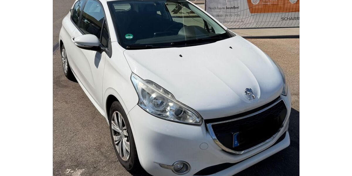Peugeot 208 118.600 km 4.200 &euro; Bietigheim-Bissingen 74321