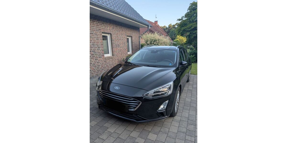 Ford Focus 87.000 km 12.990 &euro; Sandbostel 27446