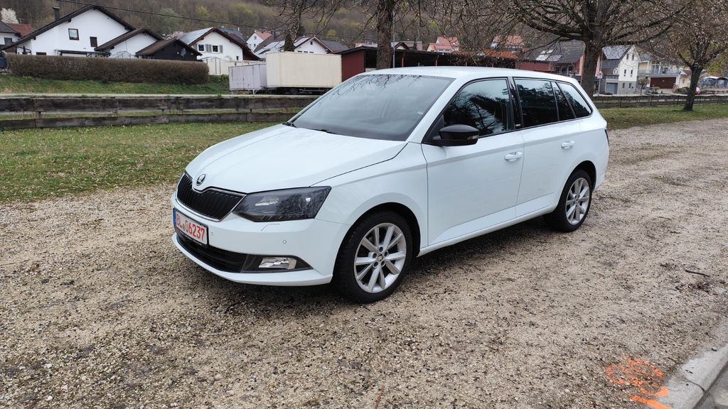 Skoda Fabia 110.200 km 9.250 &euro; Straßberg 72479