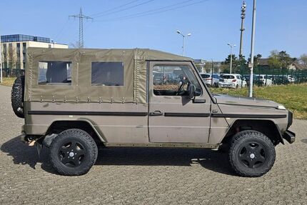 Mercedes G 230