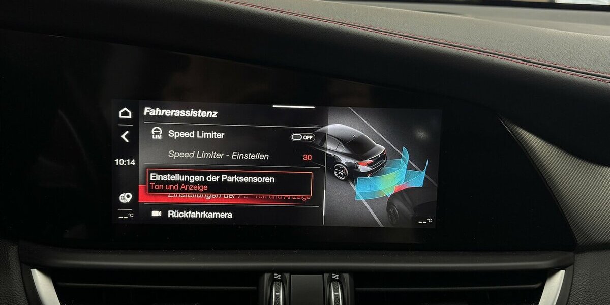 Alfa Romeo Giulia 2.0 Competizione Q4 Turbo Panoramadach 14.303 km 37.985 &euro; Lich 35423