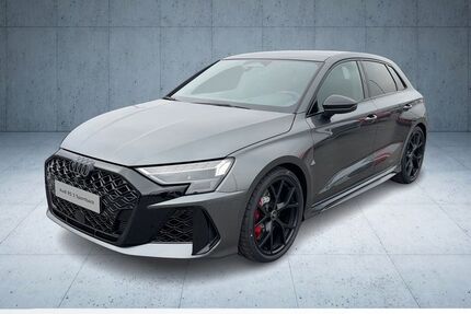 Audi RS3 9.900 km 68.420 &euro; Neutraubling 93073