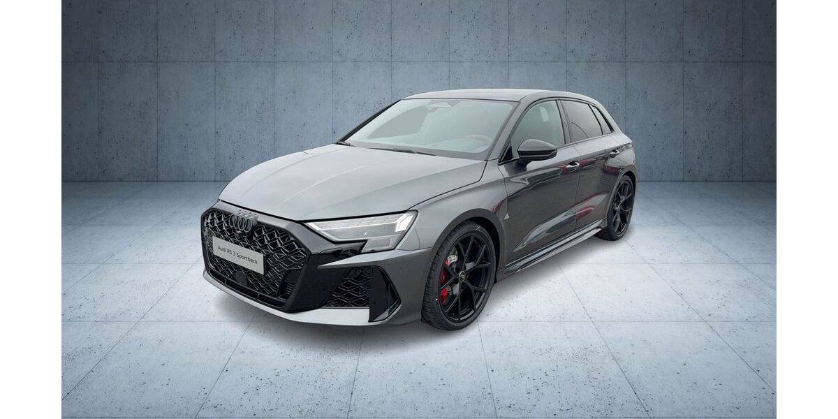 Audi RS3 9.900 km 72.740 &euro; Neutraubling 93073