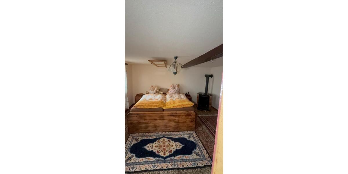 LAGER, LAGER, LAGER… BAUERNHAUS MIT SCHEUNE MIETEN ODER KAUFEN 5 zimmer