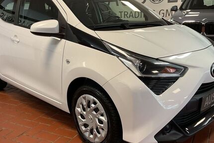 Toyota Aygo (X) 39.000 km 9.990 &euro; Wülfrath 42489