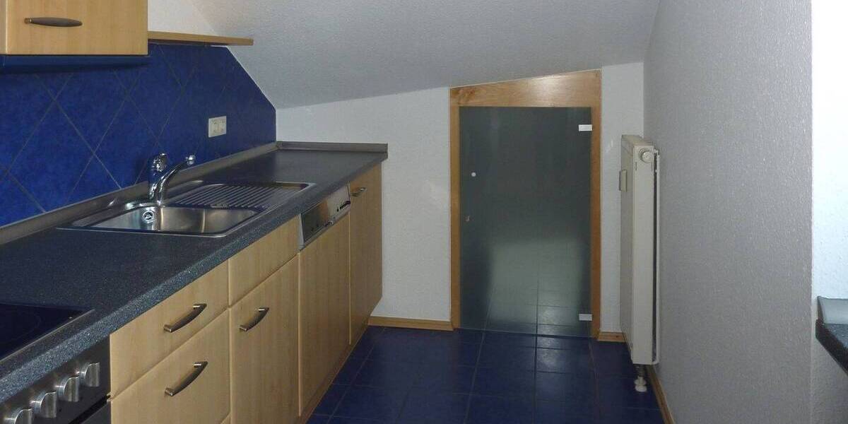 Dachgeschosswohnung mit Balkon und zusätzlichem Hobbyraum 1 zimmer