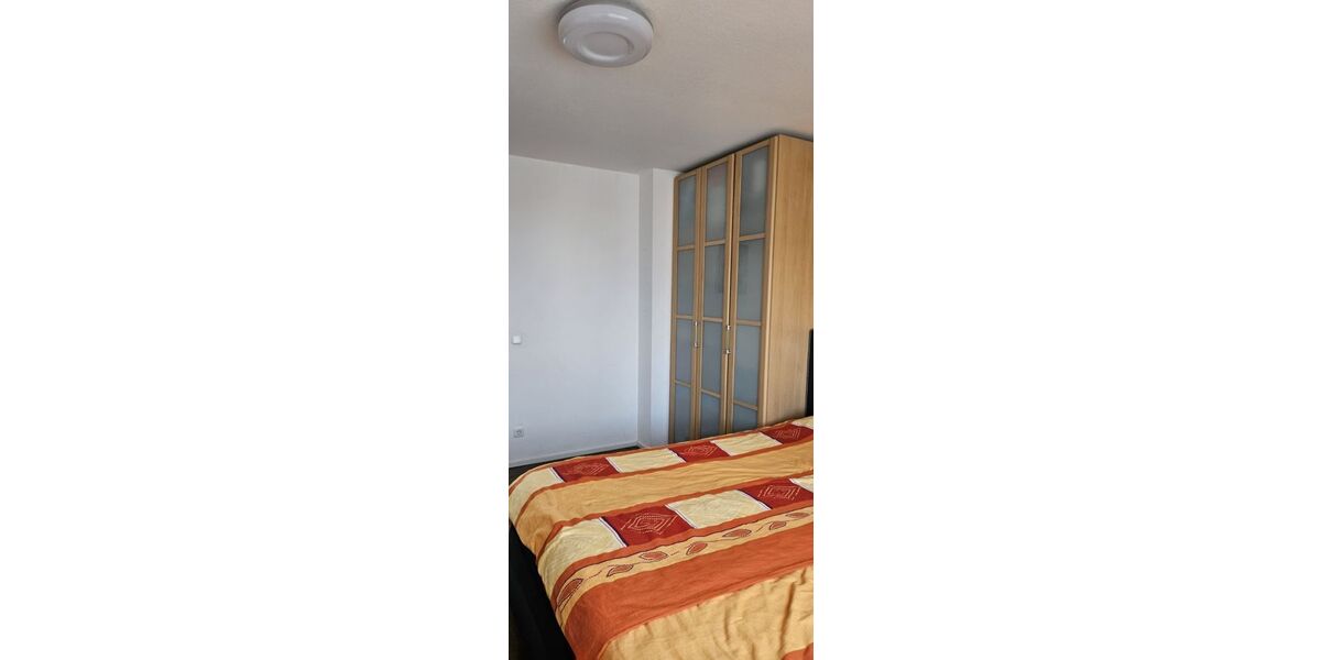 Provisionsfrei* (Von Privat) Charmante 4-Zimmer Wohnung mit Balkon sowie Außenstellplatz in Kirchheim bei München - Etagenwohnung Kirchheim bei München | Angebot:24356453