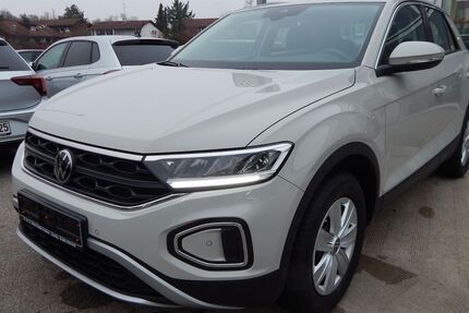VW T-Roc 7.940 km 21.830 &euro; Gauting 82131