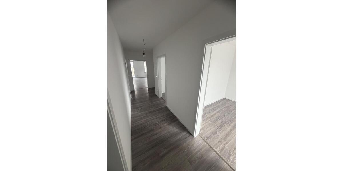 Etagenwohnung Obersulm - 3 Zimmer, 83 m&sup2;, 1.330&euro; | Angebot:26671468
