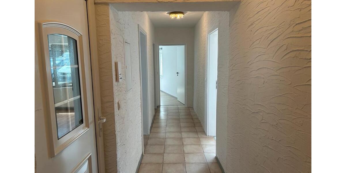 Erdgeschoßwohnung Cadolzburg - 3 Zimmer, 73 m&sup2;, 220.000&euro; | Angebot:26681156